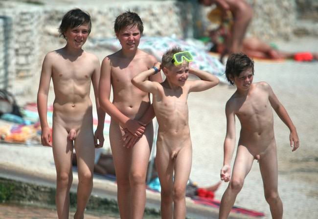 About nudists photo PureNudism Fkk outdoor profiles # 1 [純粋なヌーディズム]