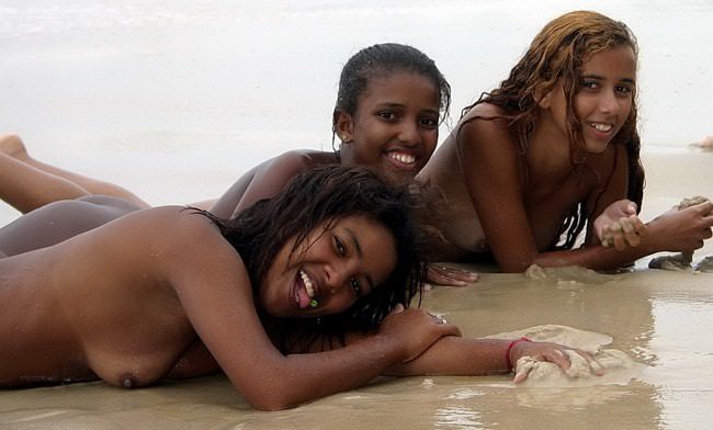 Nudism photo PureNudism Brazillian naturism # 2 [純粋なヌーディズム]